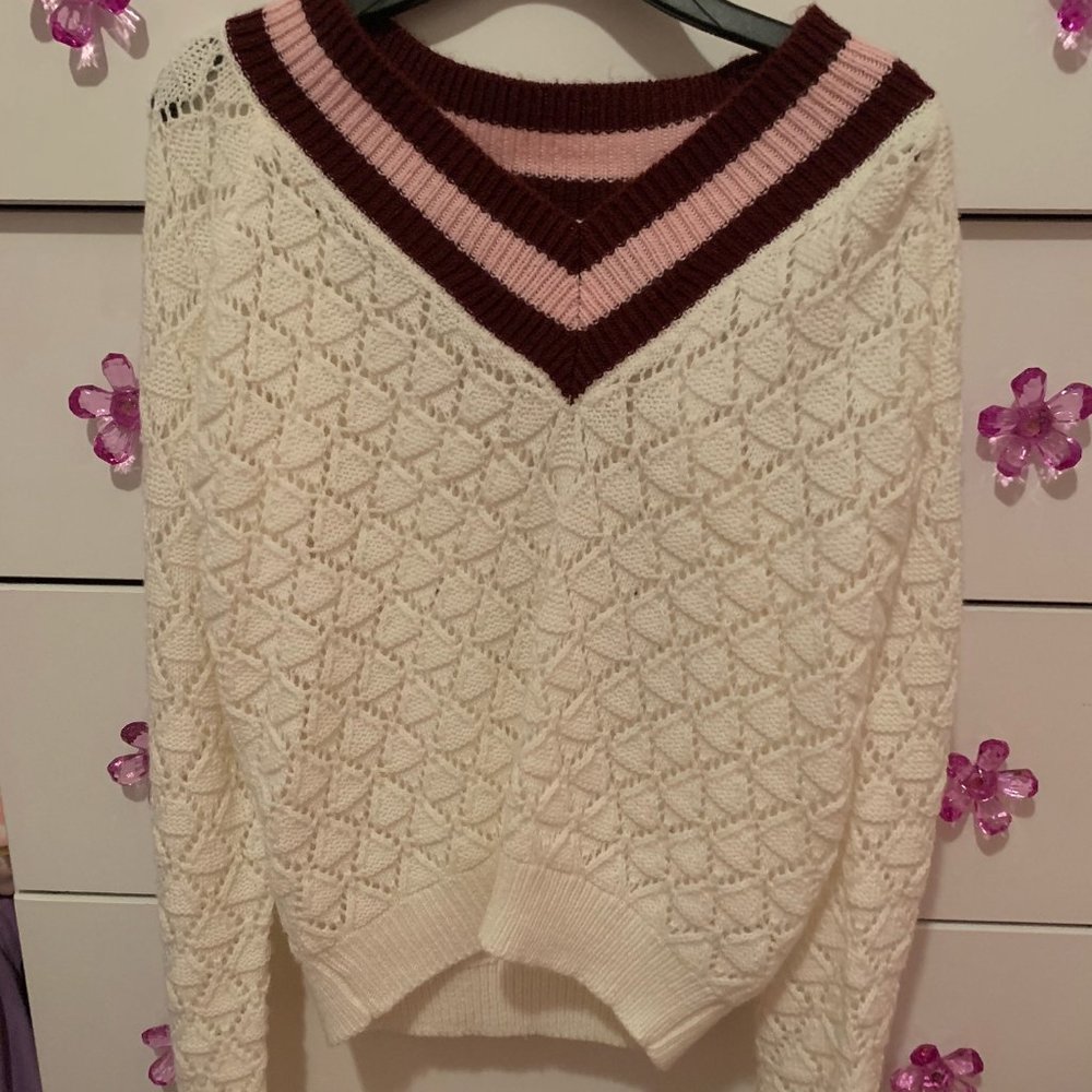 derek heart sweater